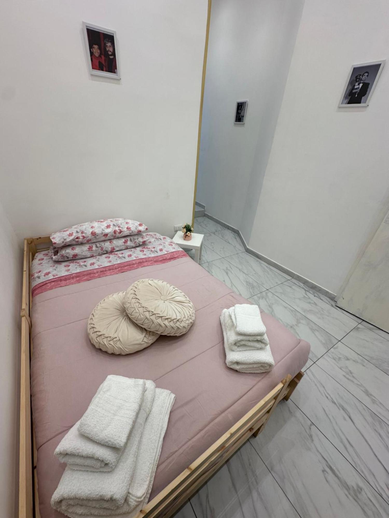 דירות נאפולי Residenza Marvin De Curtis מראה חיצוני תמונה